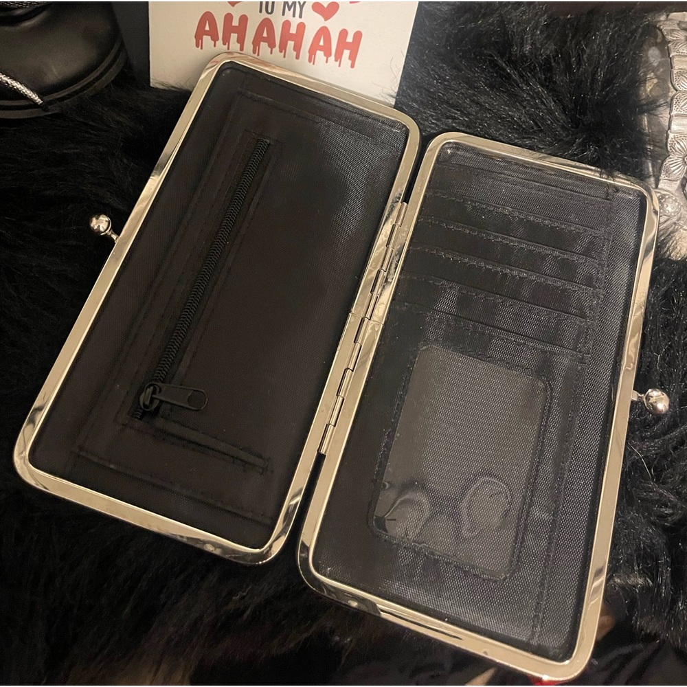 Disney’s The Nightmare Before Christmas Clasp Wallet - Picture 5 of 9